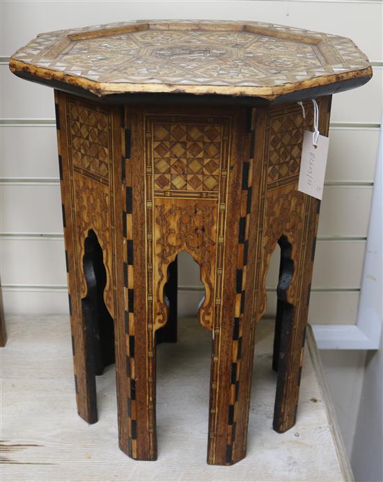 A pair of Turkish inlaid coffee tables (a.f.), H.51.5cm
